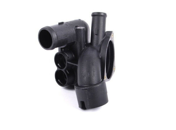 022121117C - NEW AUDI A3 8P COOLANT REGULATOR HOUSING 022121117C