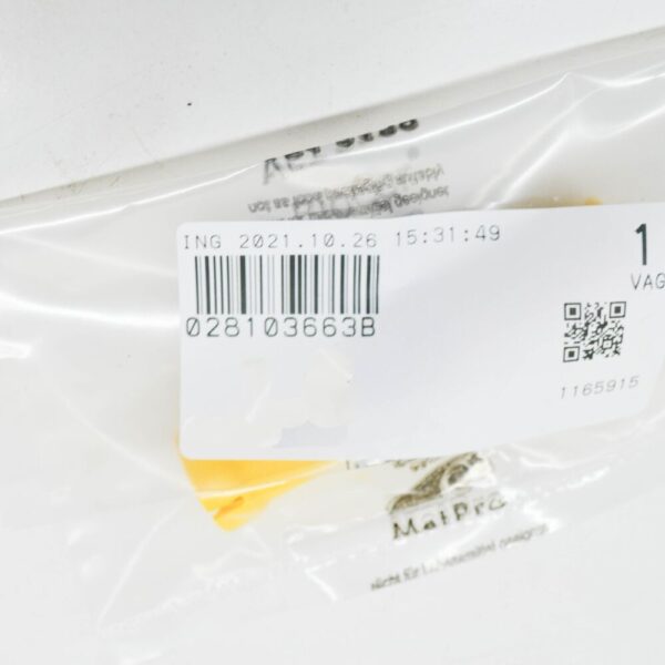 028103663B - AUDI A4 B5 OIL DIPSTICK GUIDE FUNNEL 028103663B NEW GENUINE
