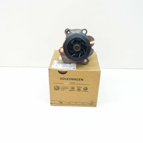 03L121011G - NEW AUDI A3 8P WATER PUMP 03L121011G 2 0TDI GENUINE