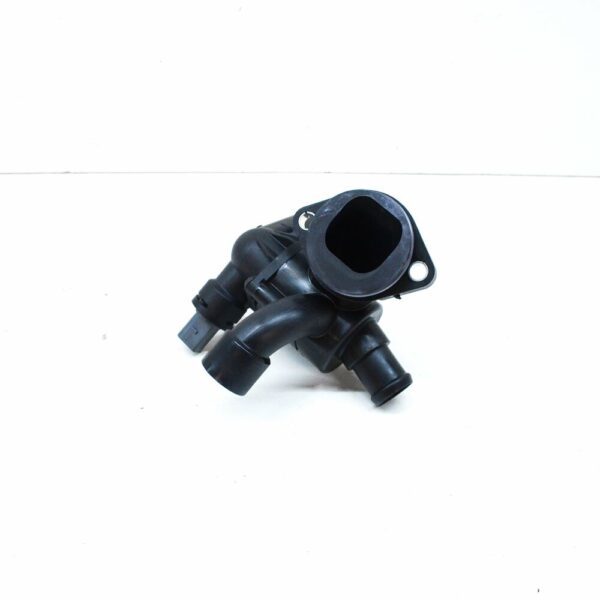 03L121111Q - NEW VOLKSWAGEN PASSAT 3G B8 ENGINE COOLANT THERMOSTAT 03L121111Q