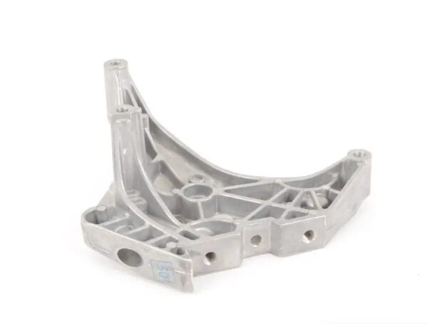 03L199207 - NEW AUDI A3 SPORTBACK 8P RIGHT ENGINE SUPPORT BRACKET 03L199207 ORIGINAL