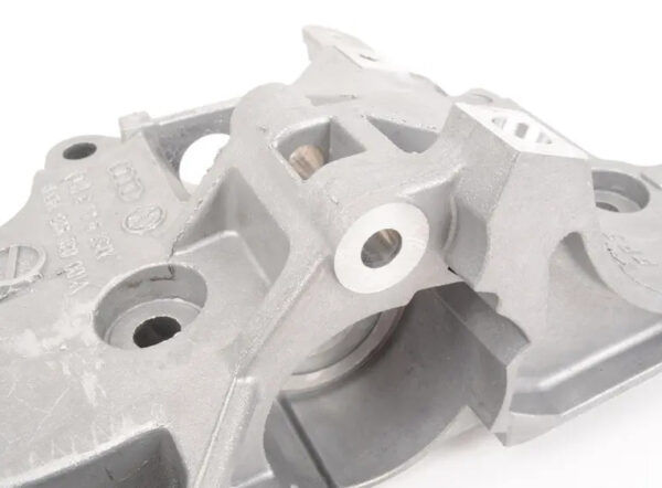 03L903139D - NEW AUDI A3 SPORTBACK 8P ALTERNATOR MOUNT BRACKET 03L903139D ORIGINAL