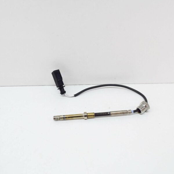 03L906088D - OEM AUDI A4 AVANT B8 GENUINE EXHAUST TEMPERATURE SENSOR 03L906088D 2012 2.0 TDI