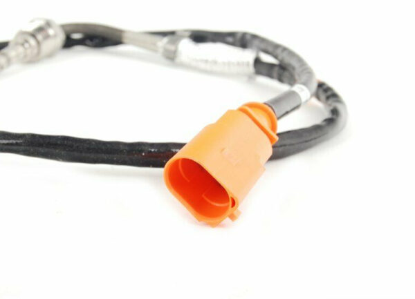 03L906088T - NEW AUDI A3 8P EXHAUST GAS TEMPERATURE SENSOR 03L906088T ORIGINAL