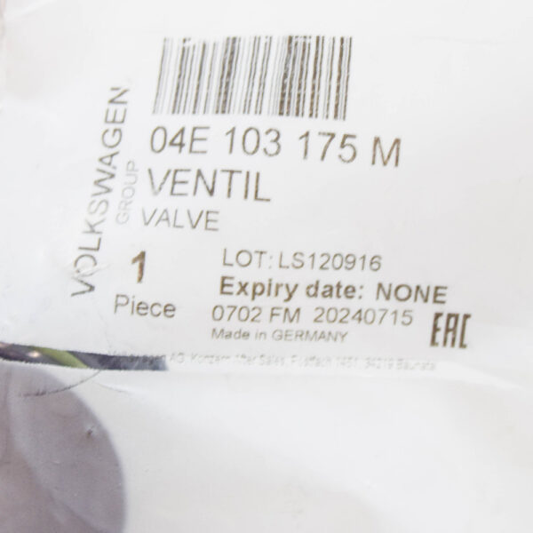 04E103175M - Audi Q2 GA Crankcase Breather Trousers Vent Valve 04E103175M NEW GENUINE
