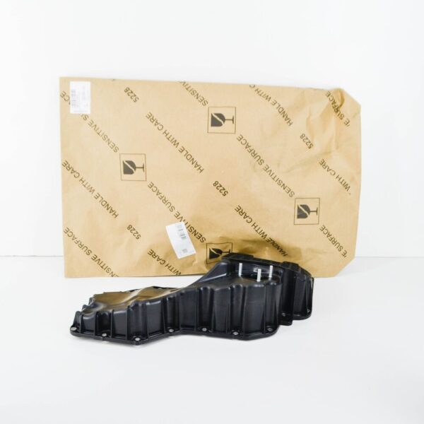 04E103600D - NEW AUDI A5 8W ENGINE OIL SUMP PAN 04E103600D