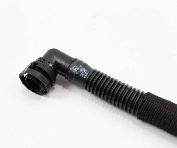04L103493F - NEW AUDI A4 8W2, B9 ENGINE VENTILATION HOSE 04L103493F ORIGINAL