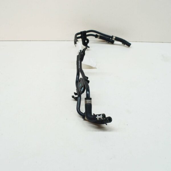 04L121444J - NEW AUDI A3 8V ENGINE COOLANT PIPE 04L121444J ORIGINAL