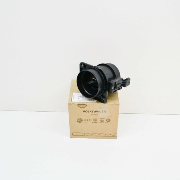04L906461B - NEW AUDI A1 8X AIR MASS METER SENSOR 04L906461B