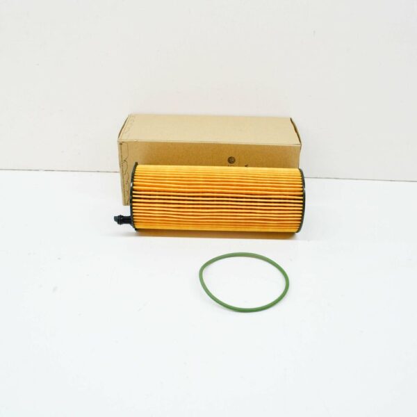 057115561M - NEW AUDI Q7 4L OIL FILTER 057115561M 3.0 DIESEL 09-14 ORIGINAL