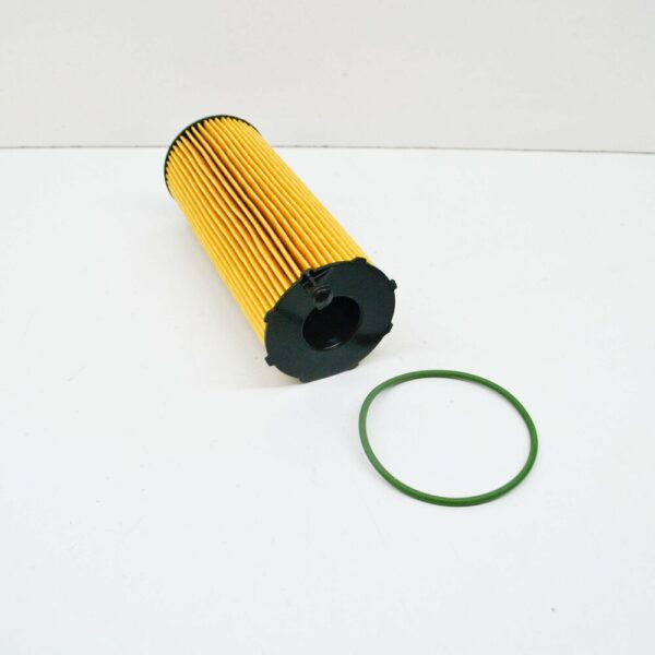 057115561M - NEW AUDI Q7 4L OIL FILTER 057115561M 3.0 DIESEL 09-14 ORIGINAL