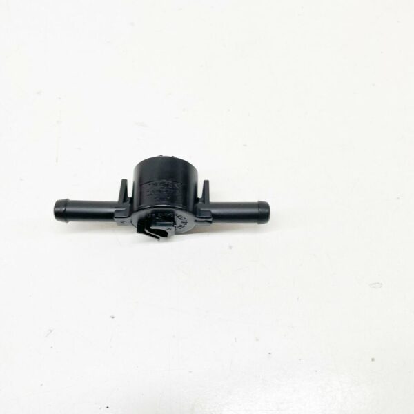 057127247K - NEW AUDI A6 C6 FUEL PREHEAT VALVE 057127247K ORIGINAL