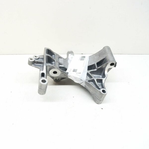 057903143L - NEW AUDI Q7 4M ALTERNATOR BRACKET HOLDER 057903143L