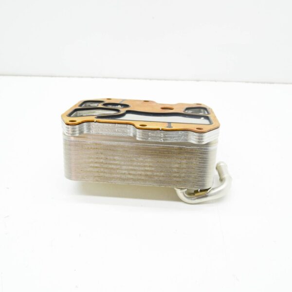 059117015K - NEW AUDI A6 C8 ENGINE OIL COOLER 059117015K ORIGINAL
