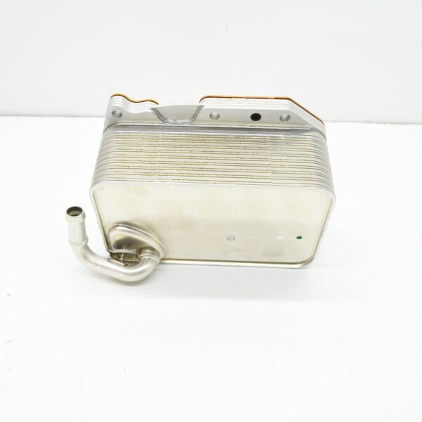 059117015K - NEW AUDI A6 C8 ENGINE OIL COOLER 059117015K ORIGINAL