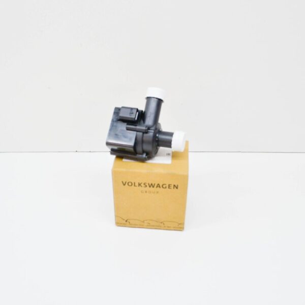 059121012A - NEW AUDI A8 D4 AUXILLIARY WATER PUMP 059121012A ORIGINAL