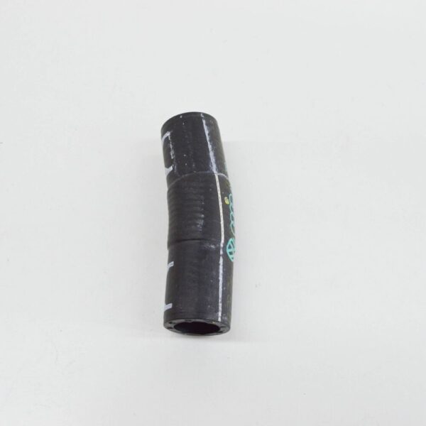 059121073P - NEW AUDI A6 C7 COOLANT HOSE 059121073P ORIGINAL