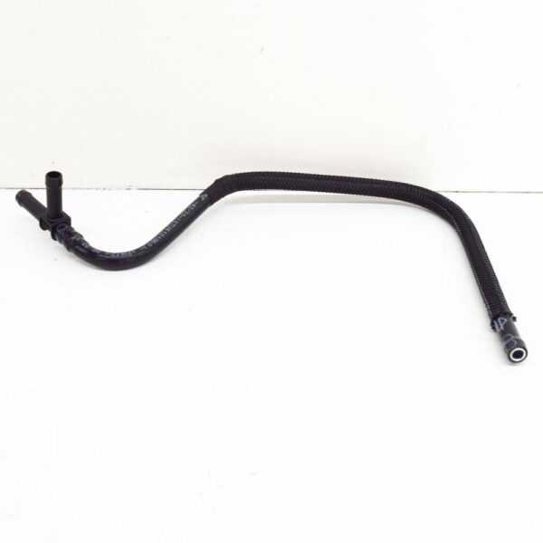 059121086F - NEW A4 B7 COOLANT PIPE 059121086F ORIGINAL