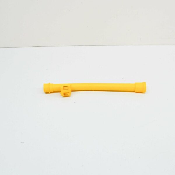06B103663G - NEW AUDI A4 B7 OIL TRACKING ROD GUIDE FUNNEL 06B103663G ORIGINAL
