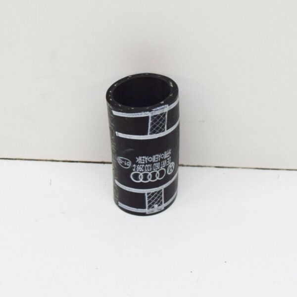 06D133299C - NEW AUDI A4 B7 BREATHER HOSE COUPLER 06D133299C