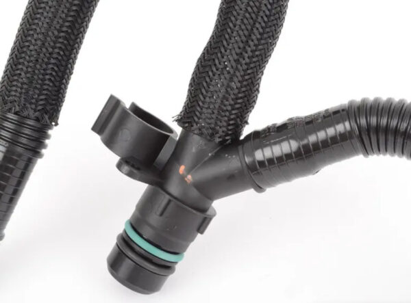 06E103217AD - NEW AUDI A4 B8 CRANKCASE BREATHER VENT HOSE 06E103217AD ORIGINAL