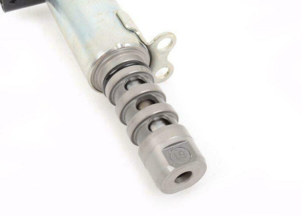 06E109257L - NEW AUDI A4 B8 CAMSHAFT CONTROL VALVE 06E109257L
