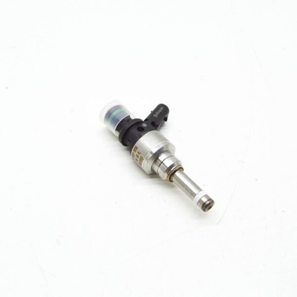 06E906036AL - NEW AUDI A4 B9 FUEL INJECTOR 06E906036AL ORIGINAL