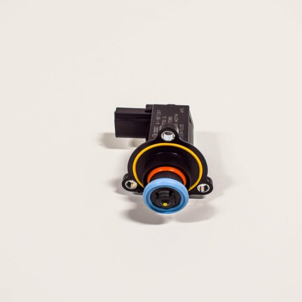 06F145710G - NEW AUDI A4 B7 TURBOCHARGER CIRCULATION VALVE 06F145710G 2.0 TFSI OEM