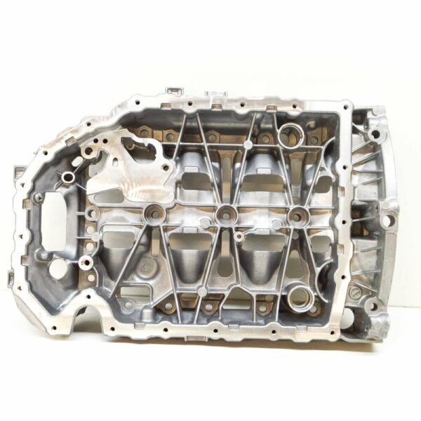 06K103603CQ - NEW AUDI A3 8V ENGINE UPPER OIL PAN SUMP 06K103603CQ ORIGINAL
