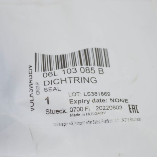 06L103085B - AUDI A1 8X CRANKSHAFT OIL SEAL 06L103085B NEW GENUINE