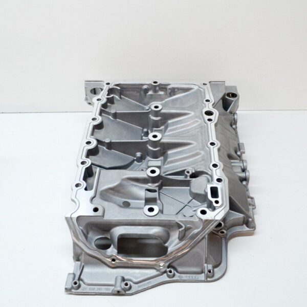 06L103603AT - NEW AUDI A4 AVANT B9 UPPER ENGINE OIL SUMP 06L103603AT ORIGINAL