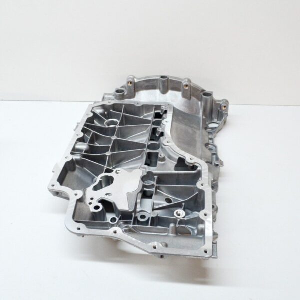 06L103603AT - NEW AUDI A4 AVANT B9 UPPER ENGINE OIL SUMP 06L103603AT ORIGINAL