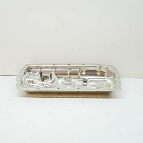 06M103602Q - NEW AUDI A4 B9 ENGINE OIL PAN LOWER 06M103602Q