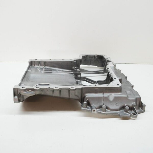 06M103603AG - AUDI A4 B9 ENGINE OIL PAN TOP 06M103603AG NEW GENUINE