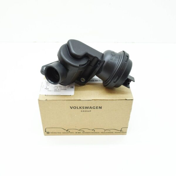 06M121678H - NEW AUDI A4 B9 ENGINE COOLANT THERMOSTAT 06M121678H 2016 ORIGINAL