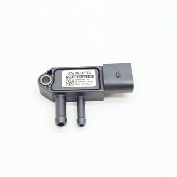 076906051A - NEW AUDI A3 8P DPF EXHAUST PRESSURE SENSOR 076906051A 2008 ORIGINAL
