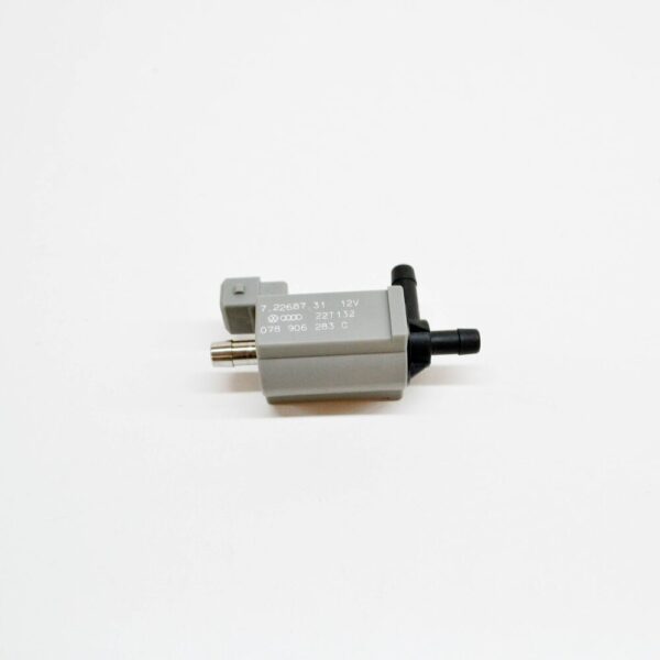 078906283C - NEW AUDI A3 8L SOLENOID VALVE 078906283A