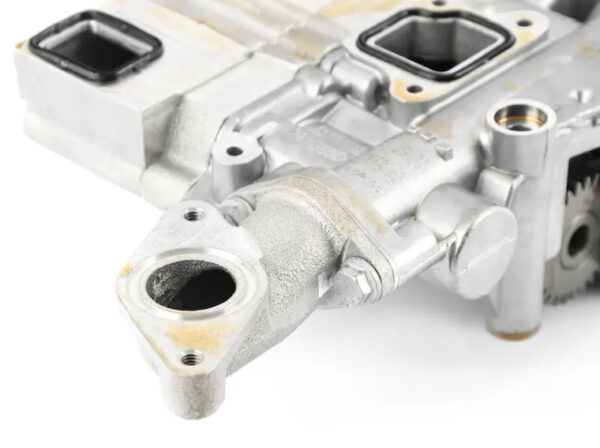 079115103AA - NEW AUDI R8 SPYDER ENGINE OIL PUMP 079115103AA ORIGINAL