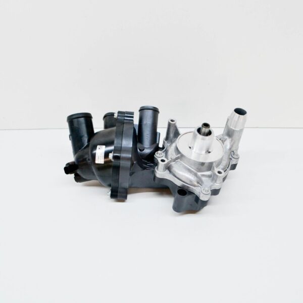 079121013T - NEW AUDI A8 4H D4 WATER PUMP ASSEMBLY 079121013T ORIGINAL