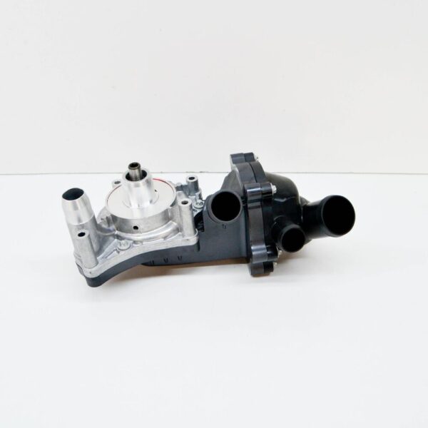 079121013T - NEW AUDI A8 4H D4 WATER PUMP ASSEMBLY 079121013T ORIGINAL