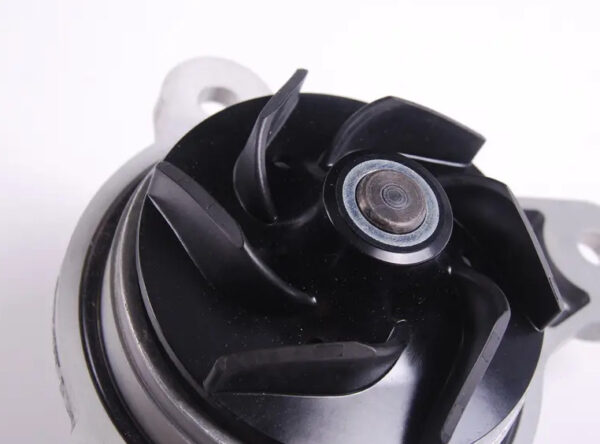 07D121008A - NEW AUDI A8 D3 4E ENGINE WATER PUMP 07D121008A ORIGINAL