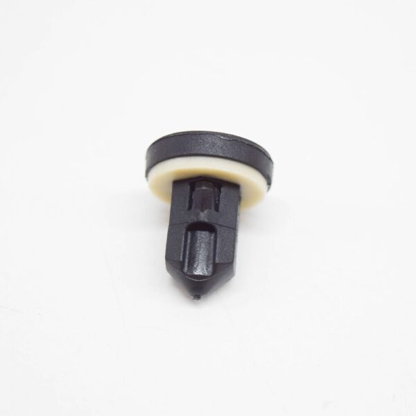 4G0827310 - Audi A6 C7 Rear License Plate Bracket Nut Clip 4G0827310 NEW GENUINE