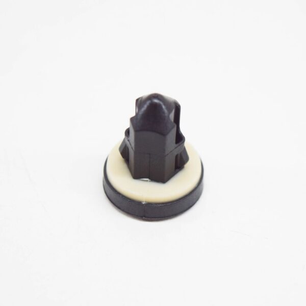 4G0827310 - Audi A6 C7 Rear License Plate Bracket Nut Clip 4G0827310 NEW GENUINE