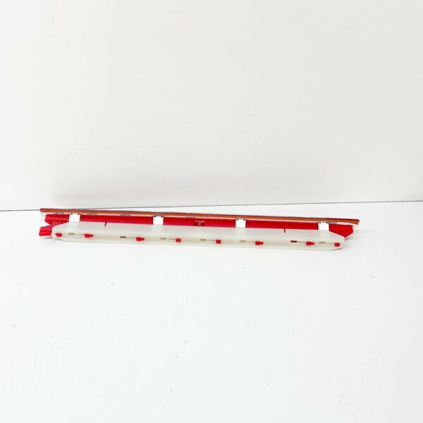 7P6945087B - NEW VOLKSWAGEN AMAROK ADDITIONAL BRAKE STOP LIGHT 7P6945087B