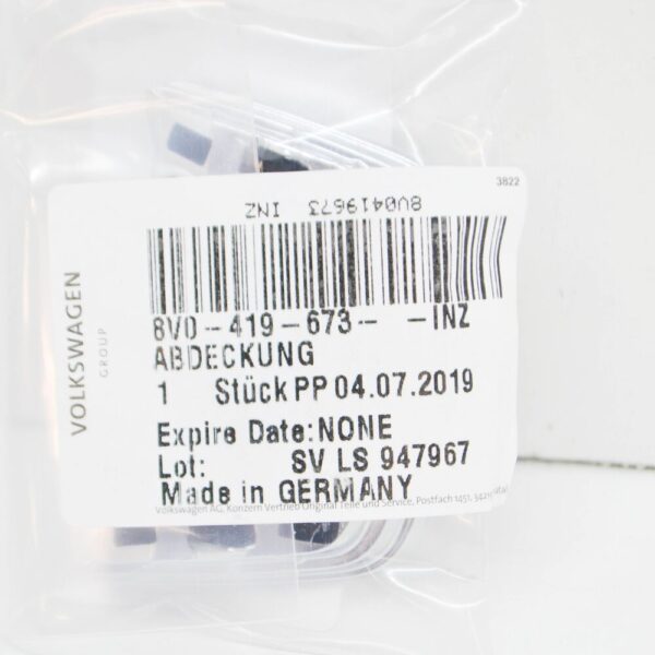 8V0419673INZ - NEW AUDI A3 8V STEERING WHEEL CENTER COVER CAP TRIM 8V0419673INZ