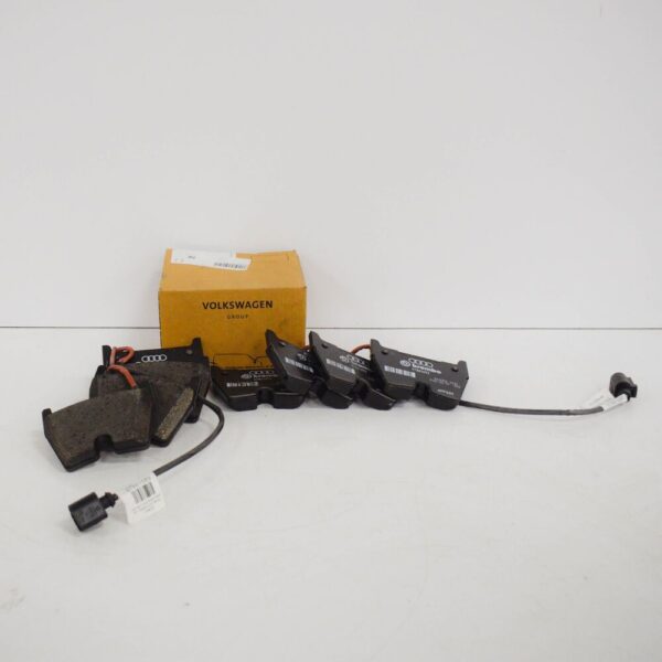 8V0698151L - NEW AUDI A3 RS3 SPORTBACK 8V FRONT BRAKE PAD SET 8V0698151L ORIGINAL