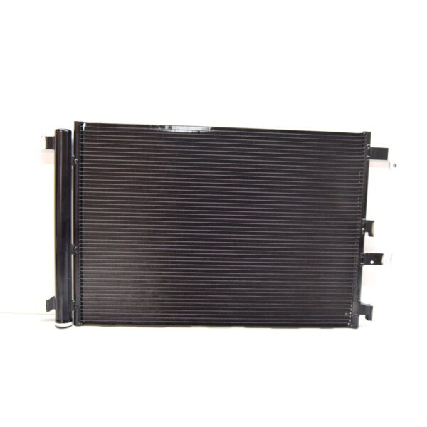 8V0816411A - NEW AUDI A3 RS3 8V A/C CONDENSER RADIATOR WITH FLUID RESERVOR 8V0816411A