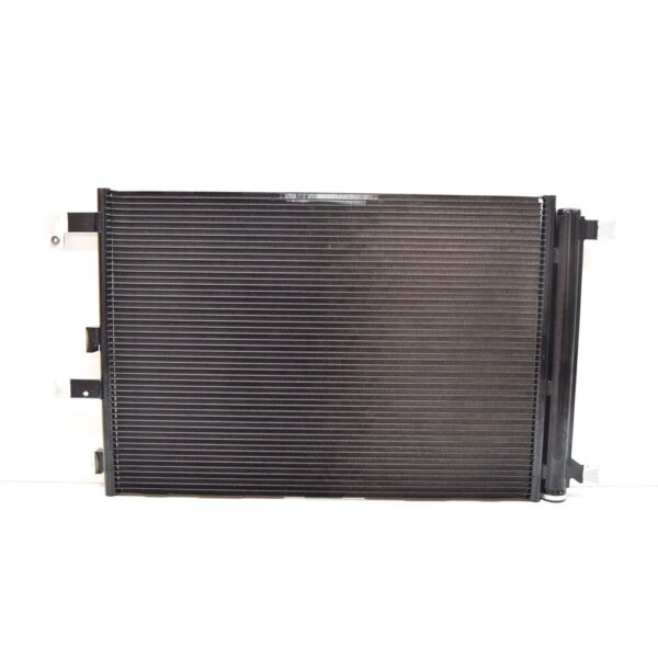 8V0816411A - NEW AUDI A3 RS3 8V A/C CONDENSER RADIATOR WITH FLUID RESERVOR 8V0816411A