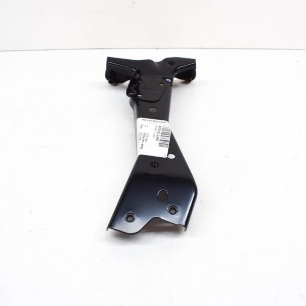 8V0821136B - Audi A3 Sportback 8V fender holder front right 8V0821136B NEW ORIGINAL