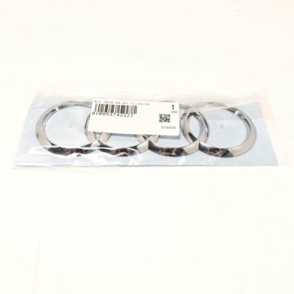 8V08537422ZZ - NEW AUDI TT 8S FRONT BONNET EMBLEM BADGE 8V08537422ZZ